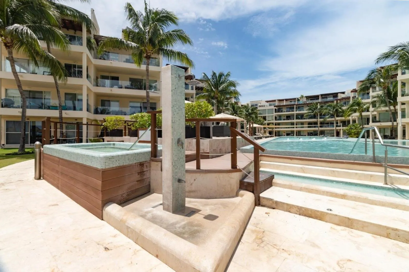 Elements 124 - No Ota Condo Playa del Carmen Apartment
